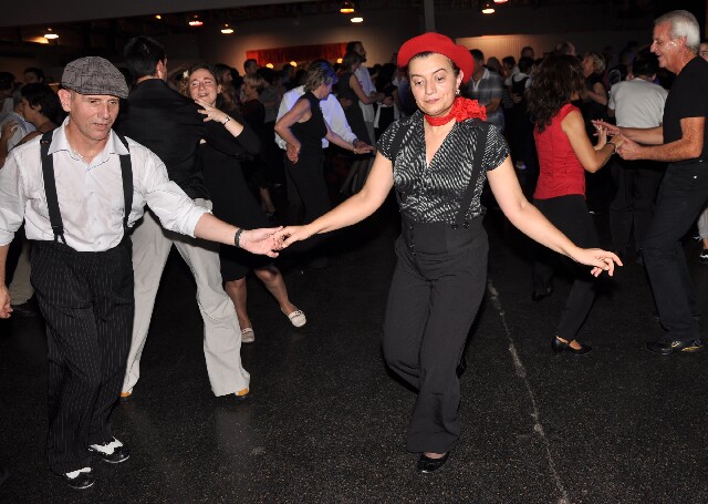 min 2008 11 08 fous swing 195